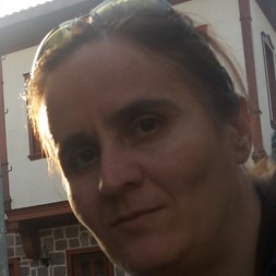Zübeyde Şenderin